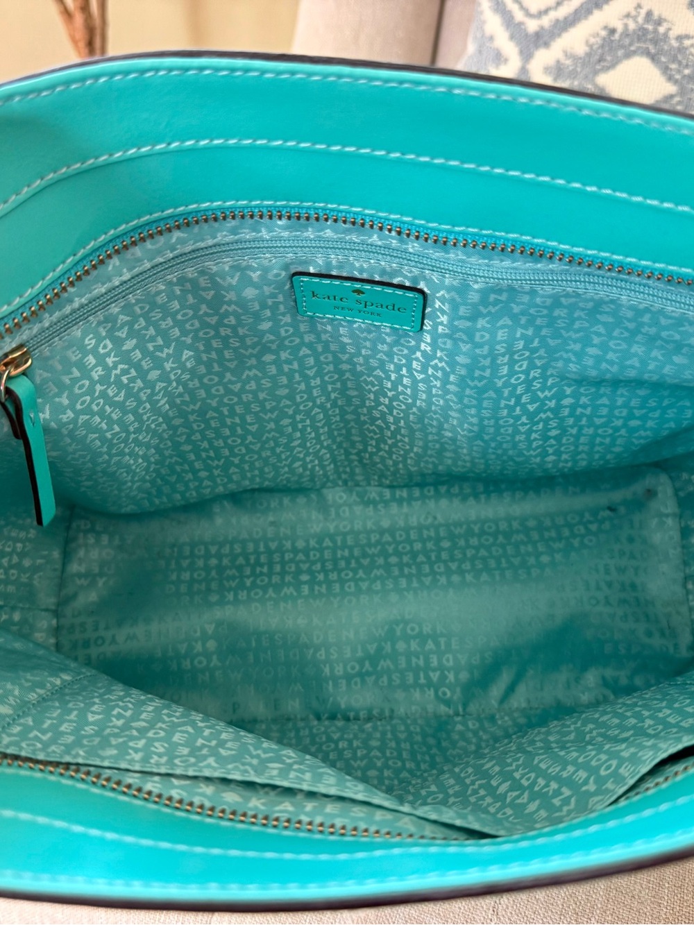 NWT Kate Spade “Sawyer Street Maxi” genuine leather designer tote - Picture 3 of 7